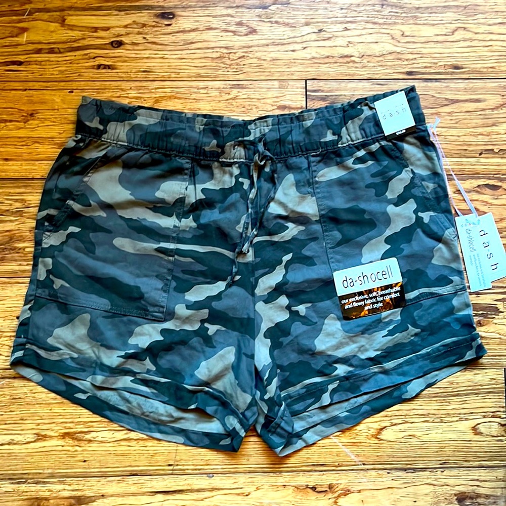 Dash, camo shorts